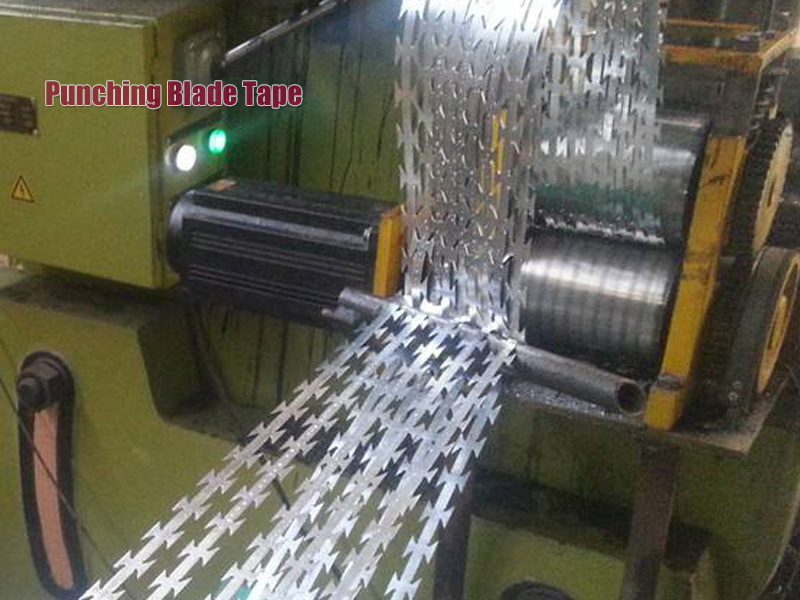 razor barbed wire coil China Supplier
