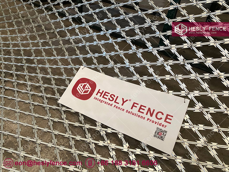 welded razor mesh fence