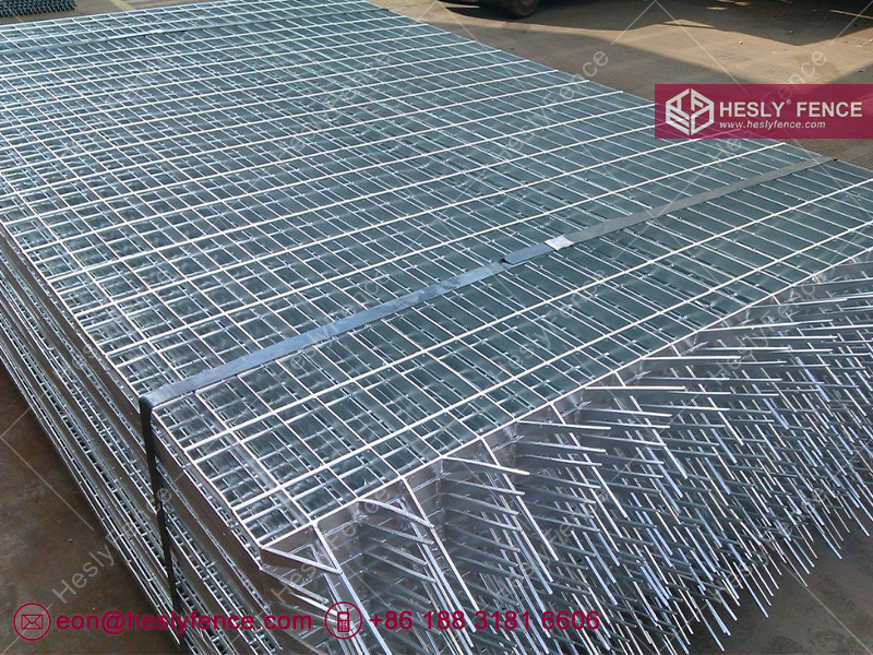 Steel Grating Fence Barrier
